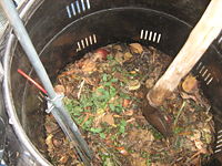 Composting in the Escuela Barreales, Chile.